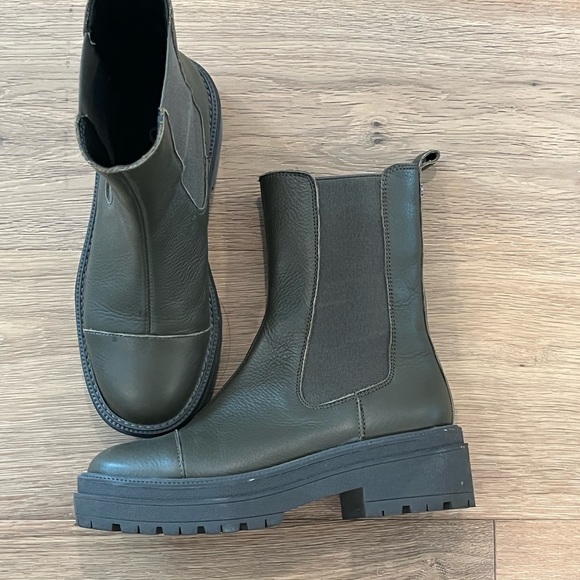 Sam Edelman Waterproof Wellington Boots Size 5.5 - Picture 4 of 4